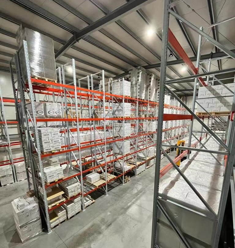 Logistics warehouse network